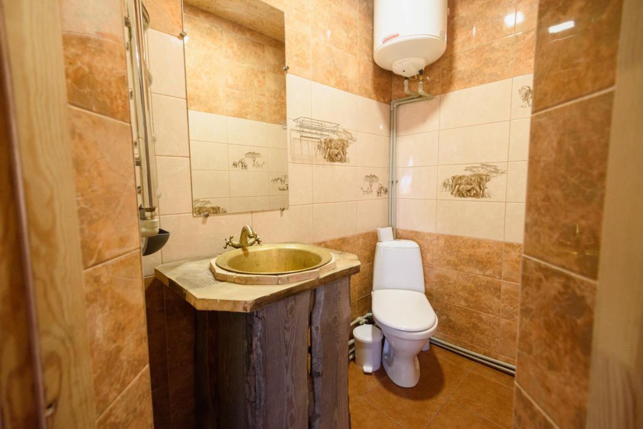 Maiami Hotel Nikopol Bagian luar foto