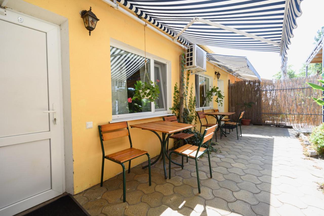Maiami Hotel Nikopol Bagian luar foto