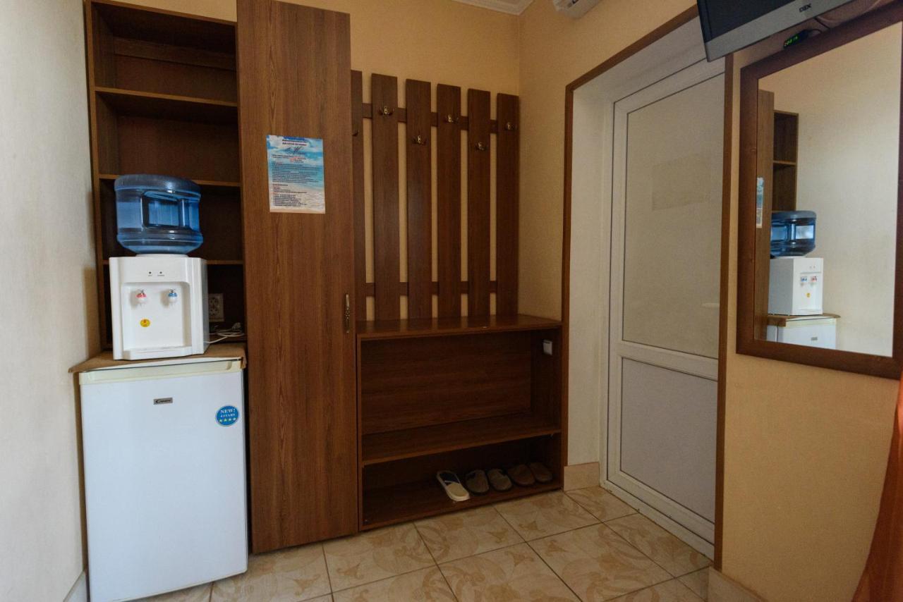 Maiami Hotel Nikopol Bagian luar foto